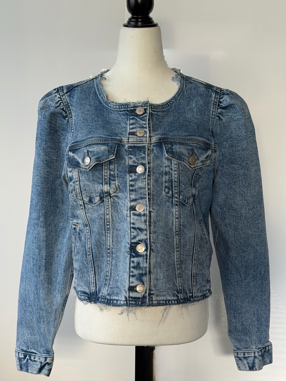 GAP Collarless Cropped Icon Denim Jacket - Light Indigo